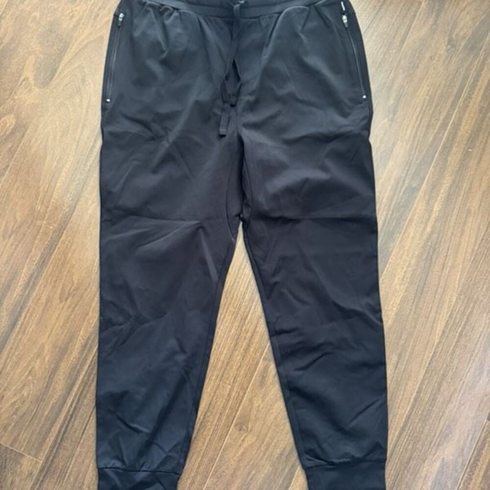 Monrow XL black joggers